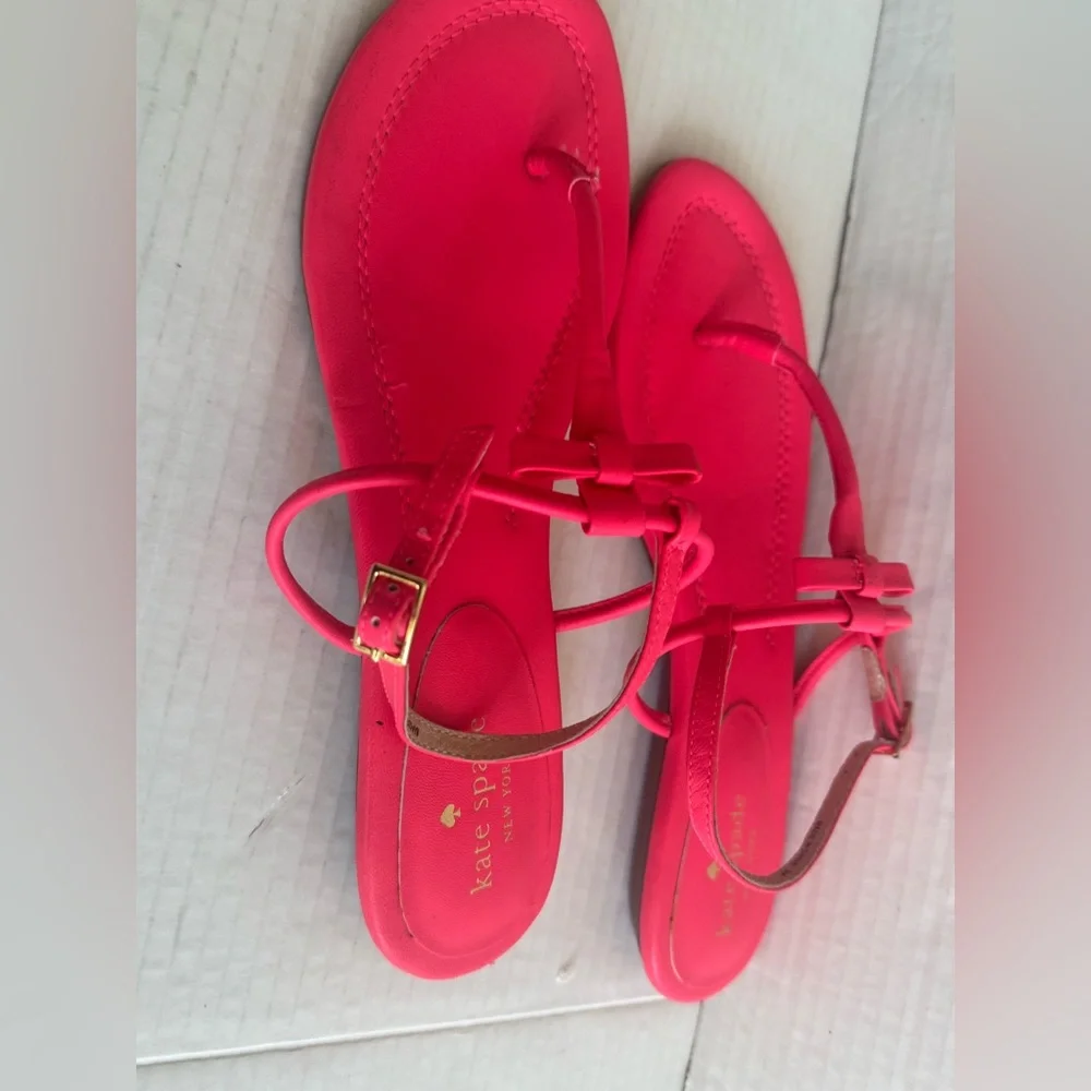 NEW Kate Spade Women’s Bow hot‎ pink sandals shoes size 9